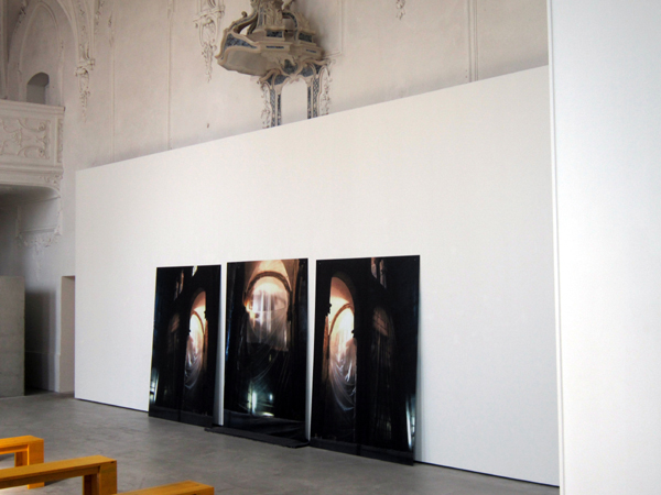 «2020»: Werke von Reto Emch im Haus der Kunst Solothurn. (Fotos: Eva Buhrfeind)