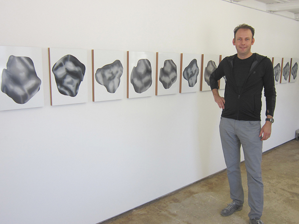Adrien Jutard 2019 in der Galerie Rössli in Balsthal. (Foto: Eva Buhrfeind)