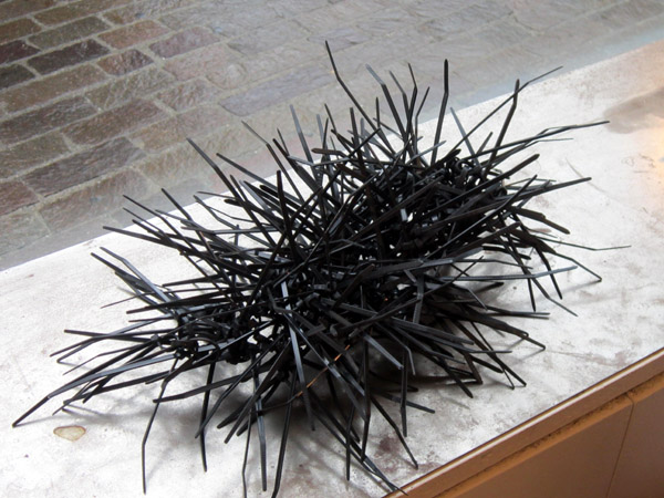 Objekt von Helga Schuhr vom 19.1. – 9. Februar 2019 in der Galerie Artesol Solothurn.