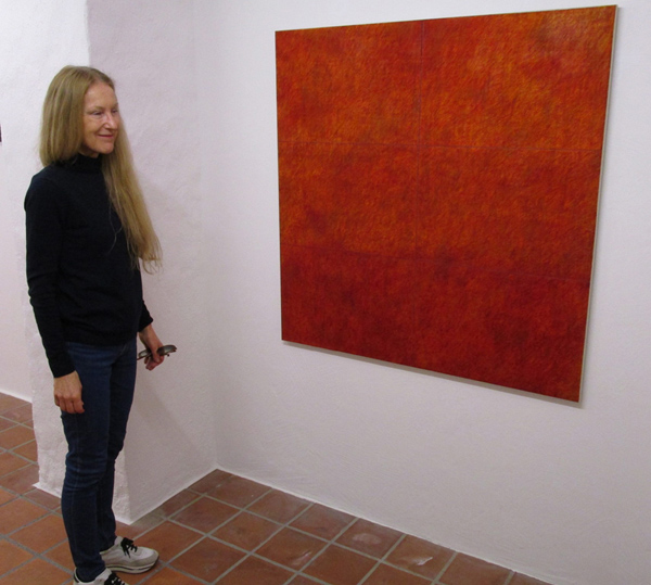 Susan Hodel in der Galerie Rössli in Balsthal. (Foto: Eva Buhrfeind)