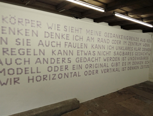Werk von Verena Thürkauf 2023 in der Galerie Rössli, Balsthal. (Foto: Eva Buhrfeind)