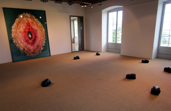 Werke von Lex Vögtli und Pawel Ferus 2025 im Schloesschen Vorder-Bleichenberg, Biberist. (Foto: Eva Buhrfeind)